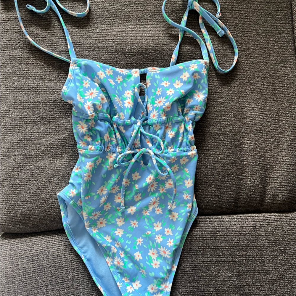 One piece swimsuit